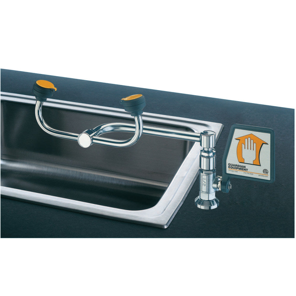 Deck Mount 90 deg. Swivel Eye Washes, Right Hand